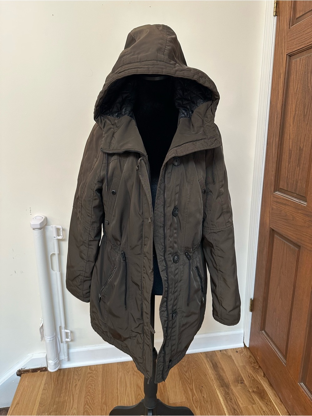 Marc New York by Andrew Marc Hooded Medium-weight Winter Jacket in Deep Olive